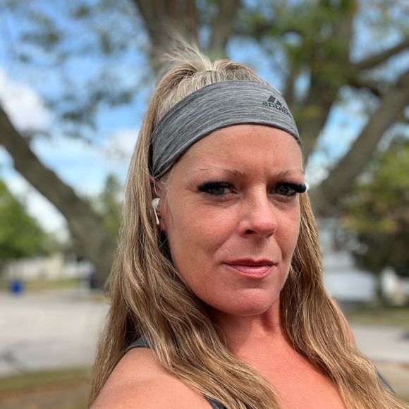 Meet your Posher, Jen - Picture 3 of 6